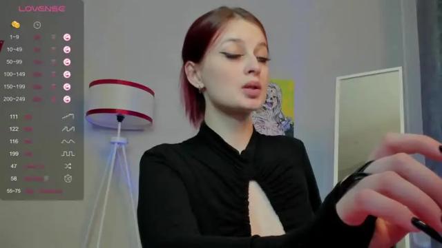 Image 6 of la_devine Stream on Chaturbate on 13 months ago