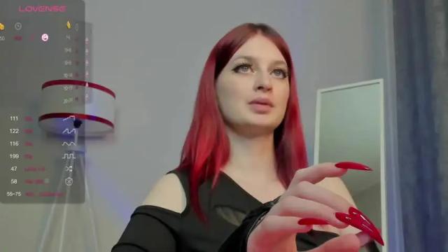 Image 8 of la_devine Stream on Chaturbate on 13 months ago