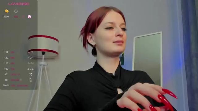 Image 4 of la_devine Stream on Chaturbate on 13 months ago