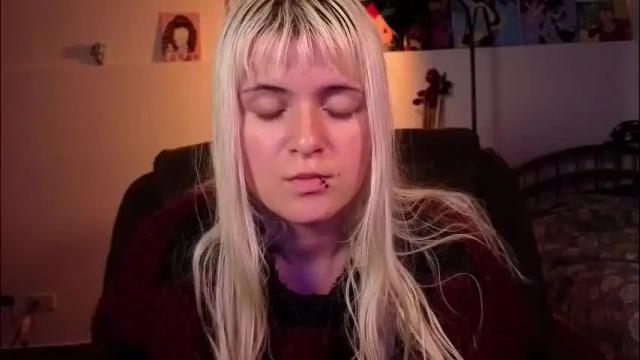 Image 12 of la_femme_fatale_ Stream on Chaturbate on 2 months ago