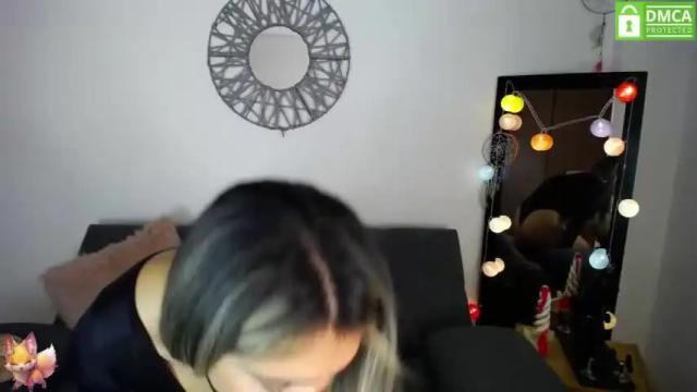 Image 3 of la_rola_ Stream on Chaturbate on 14 months ago