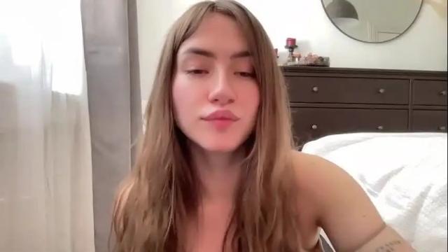 Image 3 of la_seductrice Stream on Chaturbate on 1 month ago