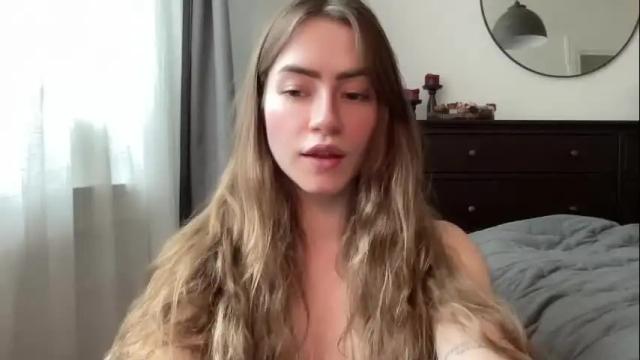 Image 6 of la_seductrice Stream on Chaturbate on 22 days ago