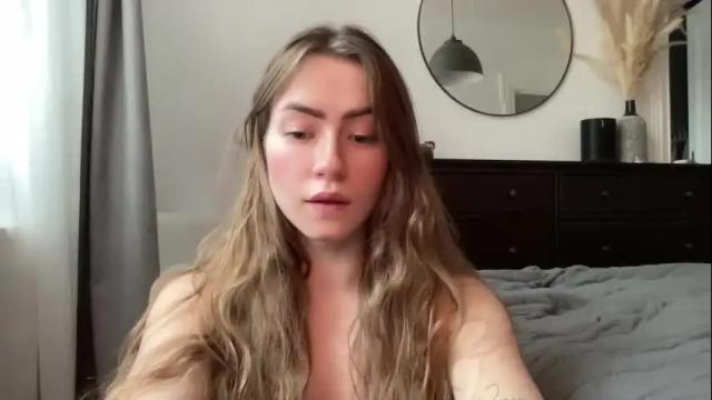 Image 7 of la_seductrice Stream on Chaturbate on 22 days ago