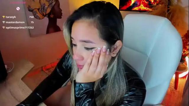 Image 12 of la_venezolana Stream on Chaturbate on 1 month ago