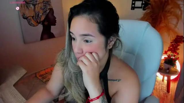 Image 3 of la_venezolana Stream on Chaturbate on 1 month ago