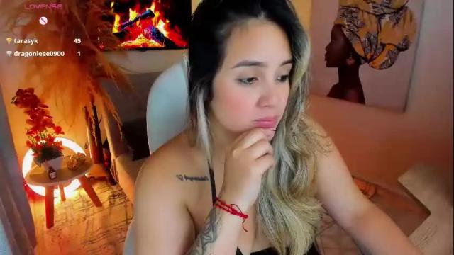 Image 4 of la_venezolana Stream on Chaturbate on 26 days ago