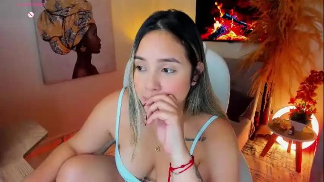 Image 4 of la_venezolana Stream on Chaturbate on 12 days ago