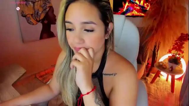 Image 6 of la_venezolana Stream on Chaturbate on 2 months ago