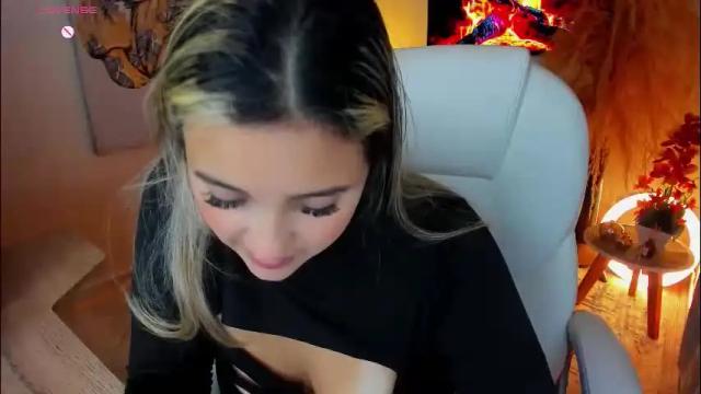 Image 3 of la_venezolana Stream on Chaturbate on 2 months ago