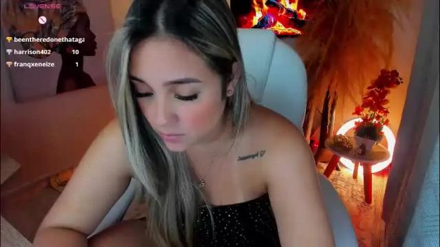 Image 8 of la_venezolana Stream on Chaturbate on 1 month ago