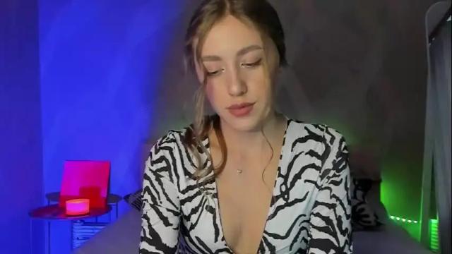 Image 7 of laangelsa Stream on Chaturbate on 3 months ago