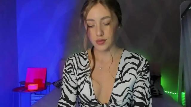 Image 8 of laangelsa Stream on Chaturbate on 3 months ago