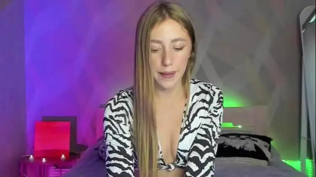 Image 2 of laangelsa Stream on Chaturbate on 25 days ago