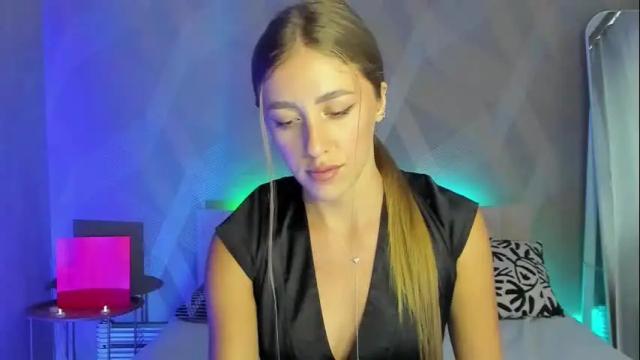 Image 4 of laangelsa Stream on Chaturbate on 7 days ago