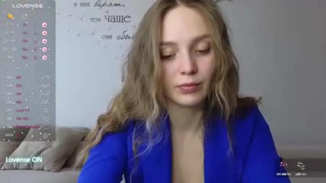Image 3 of labia_lady Stream on Chaturbate on 13 months ago