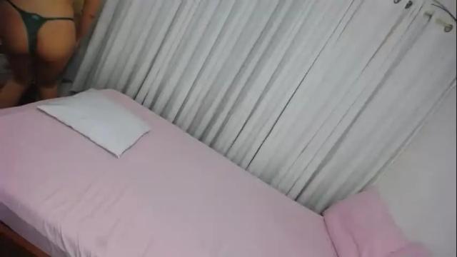 Image 4 of labonita_carla Stream on Chaturbate on 1 month ago