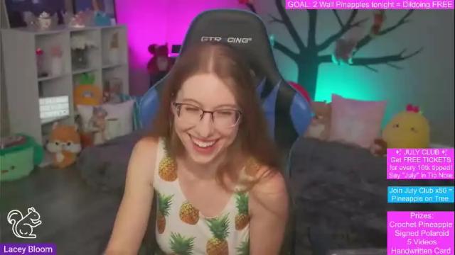 Image 11 of laceybloom Stream on Chaturbate on 19 days ago