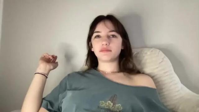 Image 10 of laceyflowers Stream on Chaturbate on 22 months ago