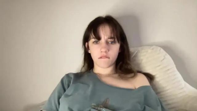 Image 12 of laceyflowers Stream on Chaturbate on 22 months ago