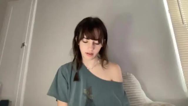 Thumbnail 2, laceyflowers's Stream at Chaturbate, 18 months ago