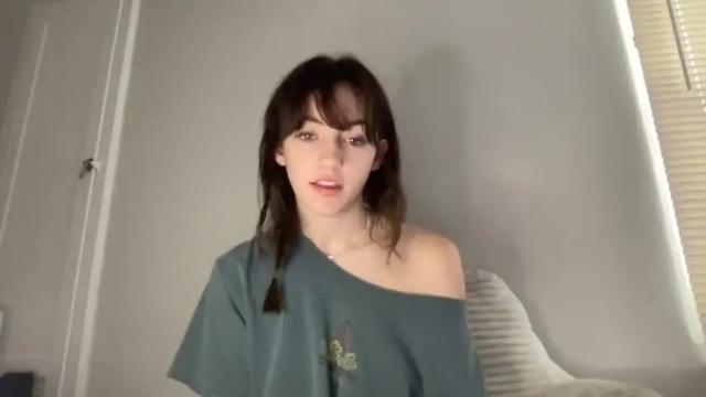 Image 7 of laceyflowers Stream on Chaturbate on 13 months ago