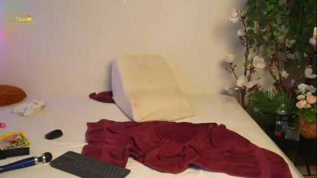 Image 8 of lacie_le_beauty Stream on Chaturbate on 8 days ago
