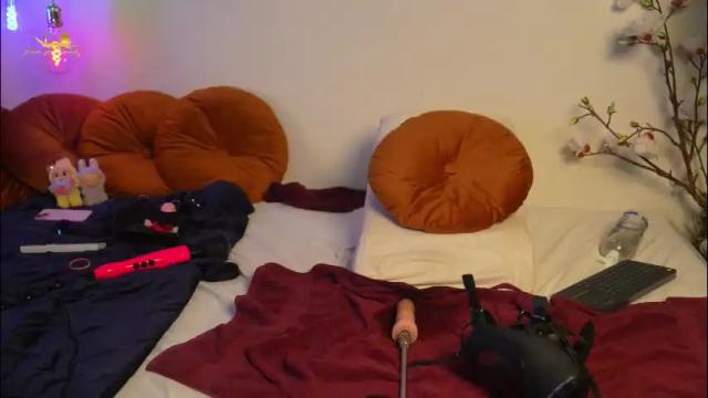 Image 4 of lacie_le_beauty Stream on Chaturbate on 1 month ago