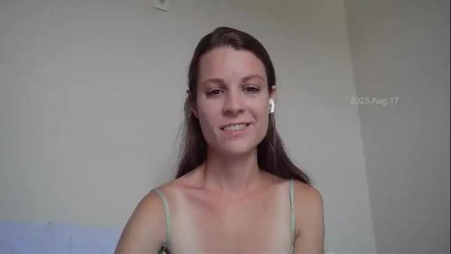 Image 2 of lacie_richards Stream on Chaturbate on 2 months ago