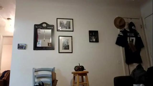 Image 2 of lacybell Stream on Chaturbate on 1 month ago