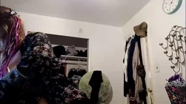 Image 7 of lacybell Stream on Chaturbate on 2 months ago