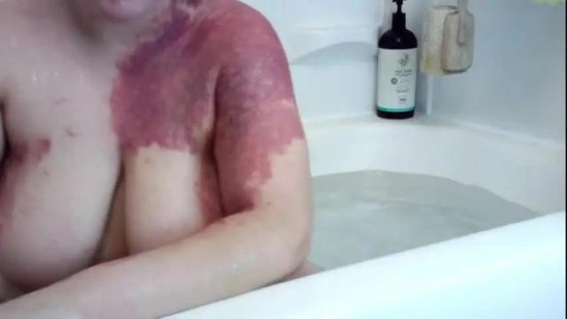 Image 2 of lacycreme Stream on Chaturbate on 20 months ago