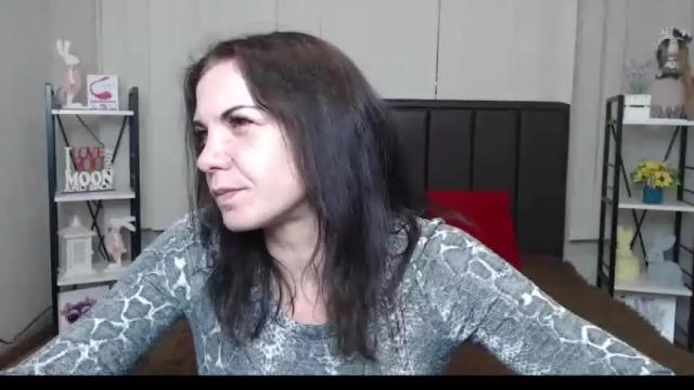 Image 2 of ladaspi Stream on Chaturbate on 19 months ago