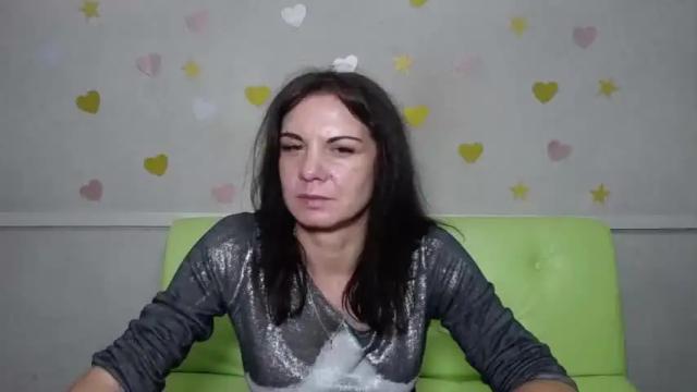 Image 11 of ladaspi Stream on Chaturbate on 19 months ago