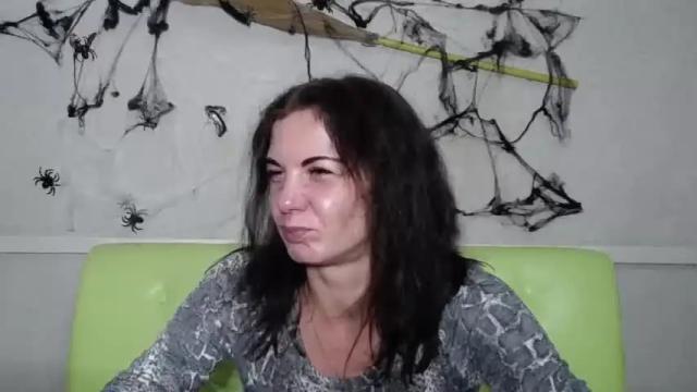 Image 11 of ladaspi Stream on Chaturbate on 18 months ago