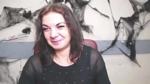 Image 11 of ladaspi Stream on Chaturbate on 18 months ago