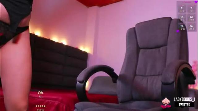 Image 11 of lady_boobs1 Stream on Chaturbate on 15 days ago