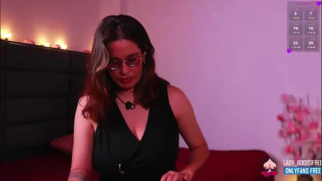 Image 11 of lady_boobs1 Stream on Chaturbate on 12 days ago