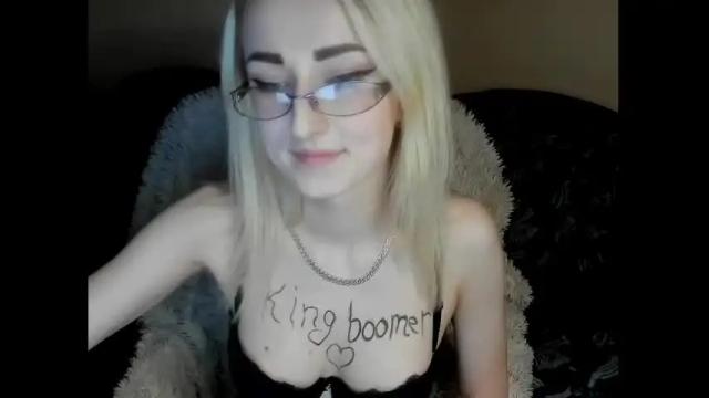Image 3 of lady_luck_18 Stream on Chaturbate on 16 months ago