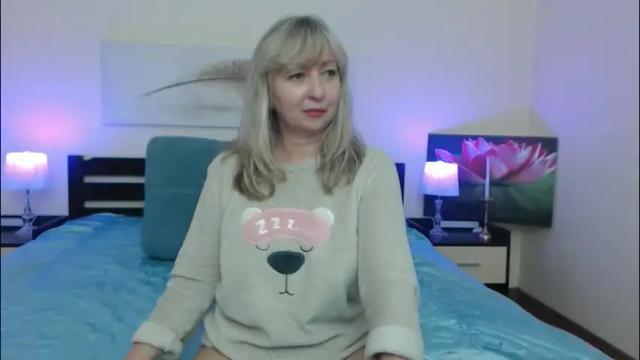 Image 2 of lady_milf_hot Stream on Chaturbate on 2 months ago