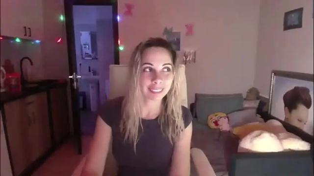 Image 4 of lady_smile69 Stream on Chaturbate on 2 months ago