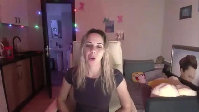 Image 6 of lady_smile69 Stream on Chaturbate on 2 months ago
