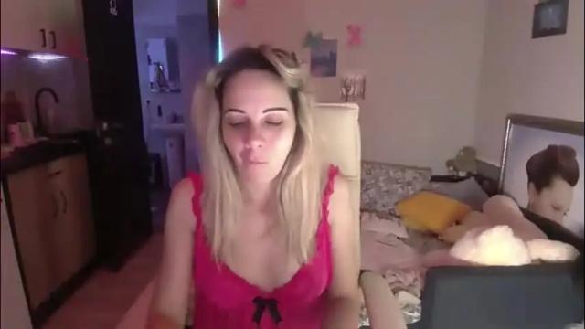 Image 3 of lady_smile69 Stream on Chaturbate on 2 months ago