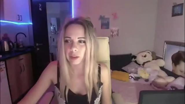 Image 7 of lady_smile69 Stream on Chaturbate on 1 month ago