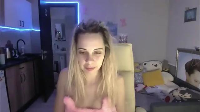 Image 12 of lady_smile69 Stream on Chaturbate on 1 month ago