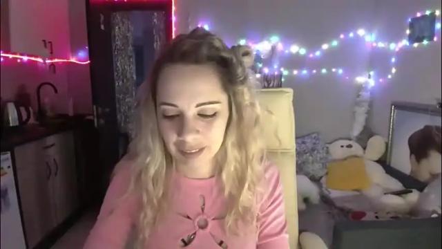 Image 3 of lady_smile69 Stream on Chaturbate on 27 days ago