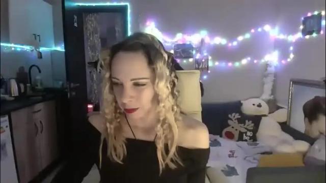Image 2 of lady_smile69 Stream on Chaturbate on 27 days ago