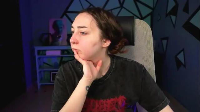 Image 3 of ladyalcina Stream on Chaturbate on 19 days ago