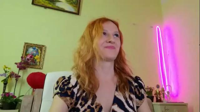Image 4 of ladybigsmile Stream on Chaturbate on 1 month ago