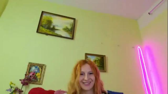 Image 6 of ladybigsmile Stream on Chaturbate on 1 month ago